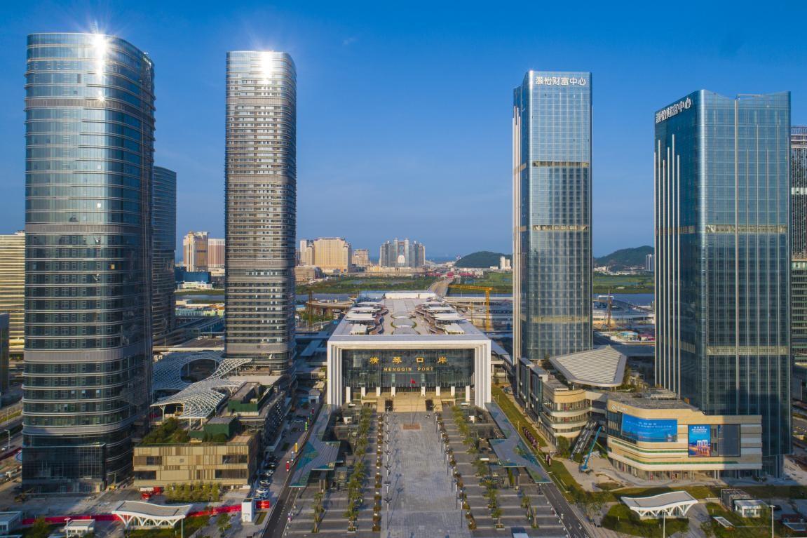 2025新澳门天天精准免费大全,词语释义、专家解析解释与落实